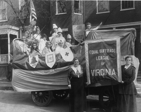 Equal Suffrage League of Richmond float in 1918 Liberty Bond Parade, Richmond Virginia