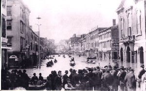 Richmond City Flood of 1886, Main Street between 13th and 15th