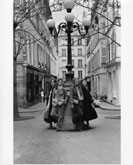 Hollins Abroad Paris students. Date:  1979. Photographer: Jayne Arnesen. Citation: Hollins University Archives.