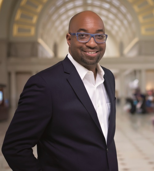 Kwame Alexander_cmyk sheetfed.jpg