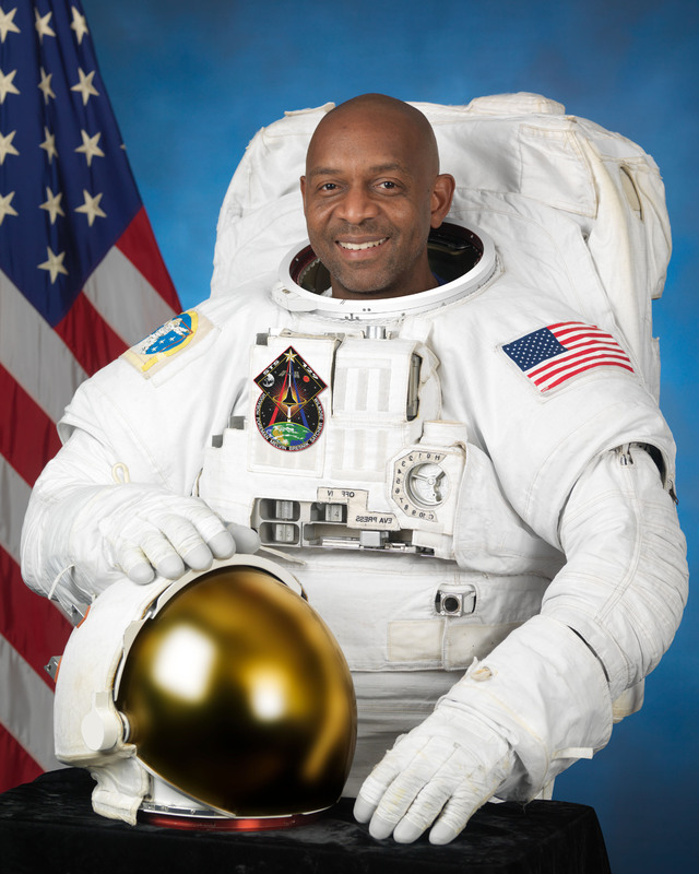 Satcher jsc2009e208987.jpg