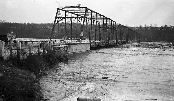 Chain Bridge