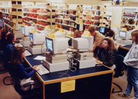 Simpson Library’s reference area, Mary Washington College. Date: 1997.