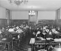 Trinkle Library, Mary Washington College. Date: early 1940s.