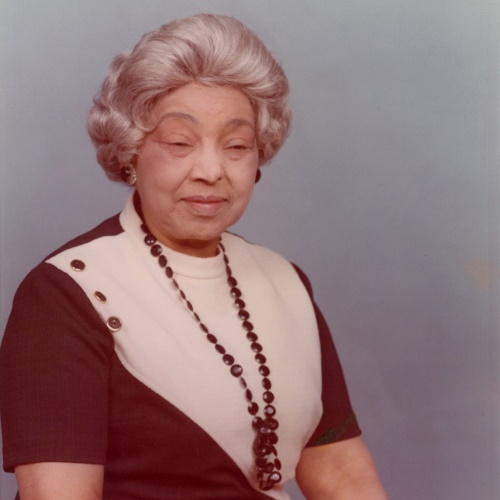 headshot of an African American woman