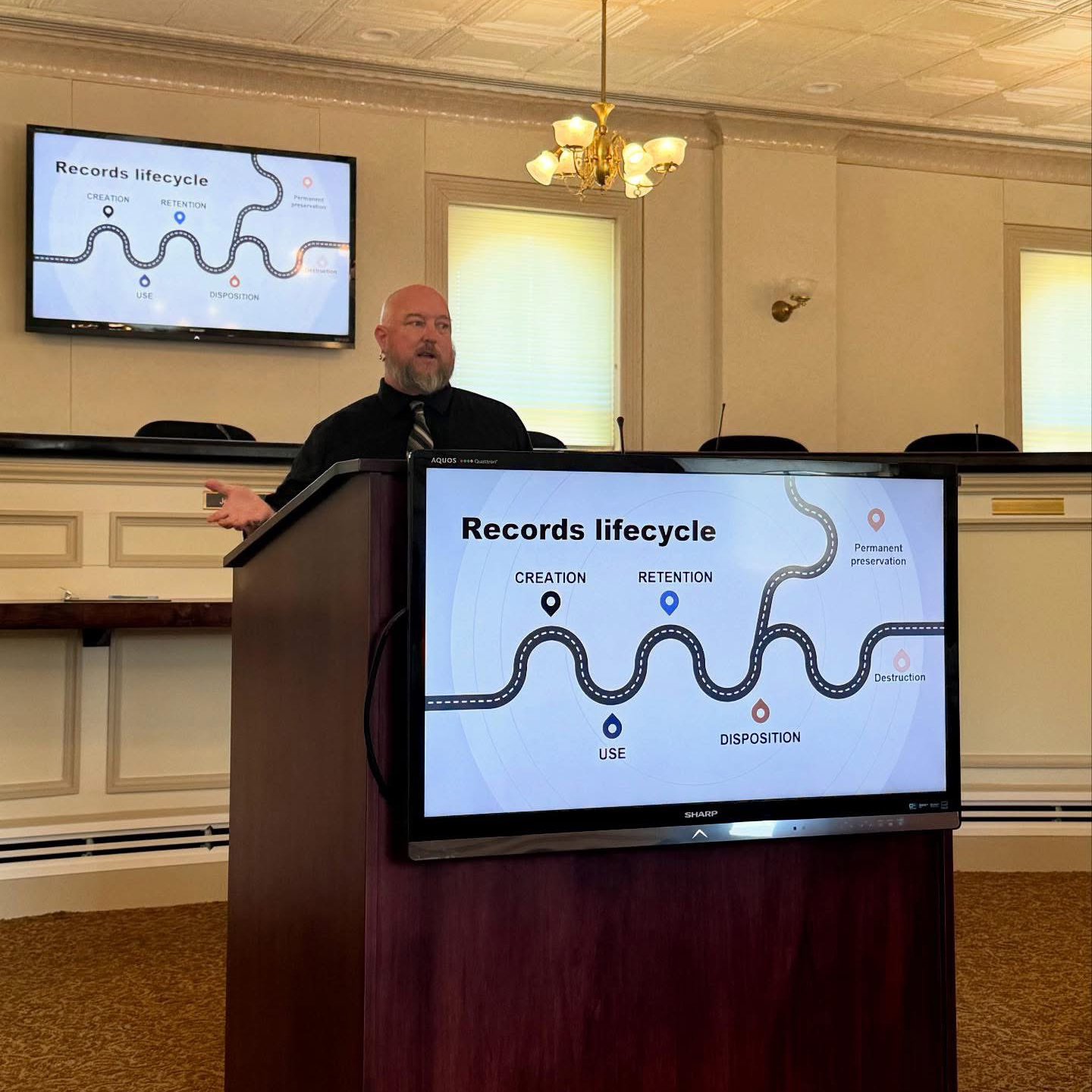 Records Analysis Services manager, Chad Owen, conducting training.