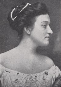 Yearbook photograph of a young white woman wearing early 20th century attire.